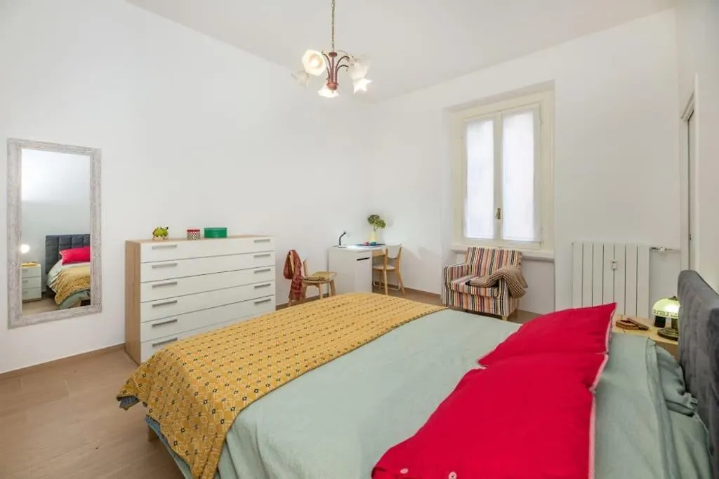 דירות מילאנו Liberty House, In Stile Retro! איטליה