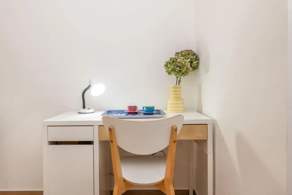 Apartment Ferienwohnung Liberty House, In Stile Retro! Mailand